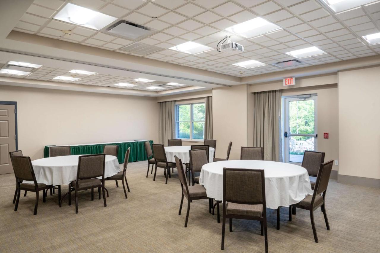 Country Inn & Suites By Radisson, State College Penn State Area , Pa Exterior photo