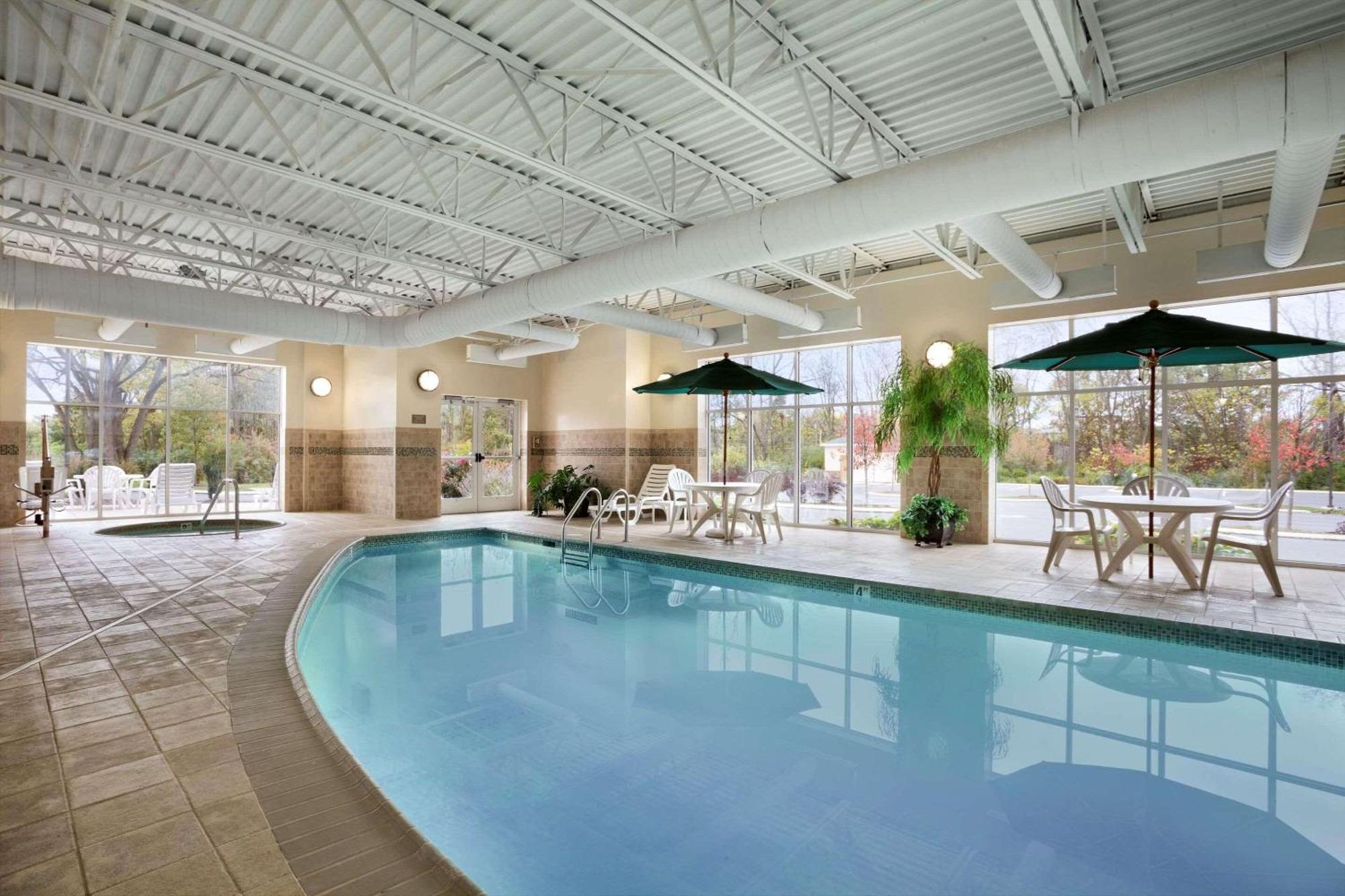 Country Inn & Suites By Radisson, State College Penn State Area , Pa Exterior photo